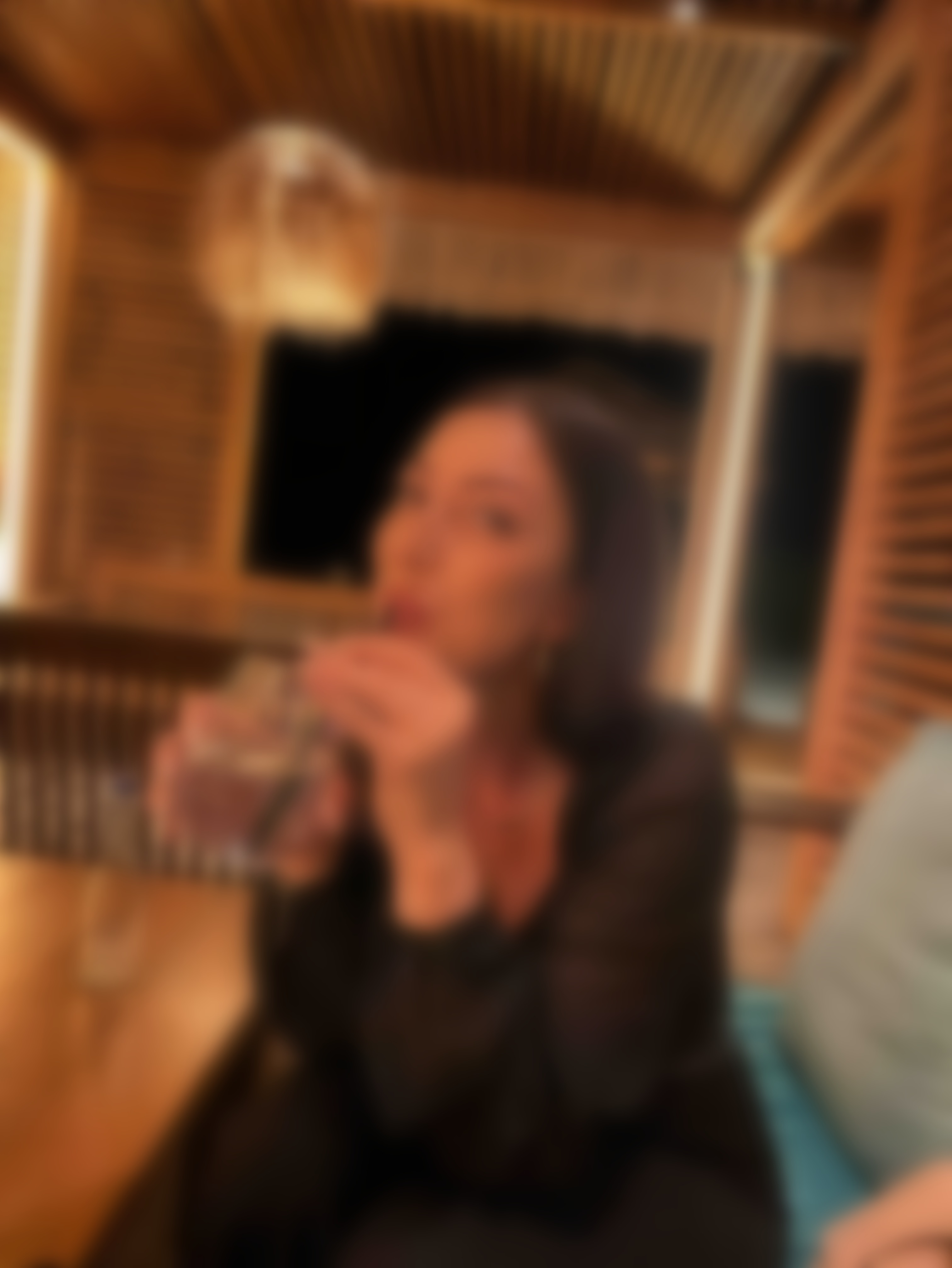 Valeria, profil i verifikuar
