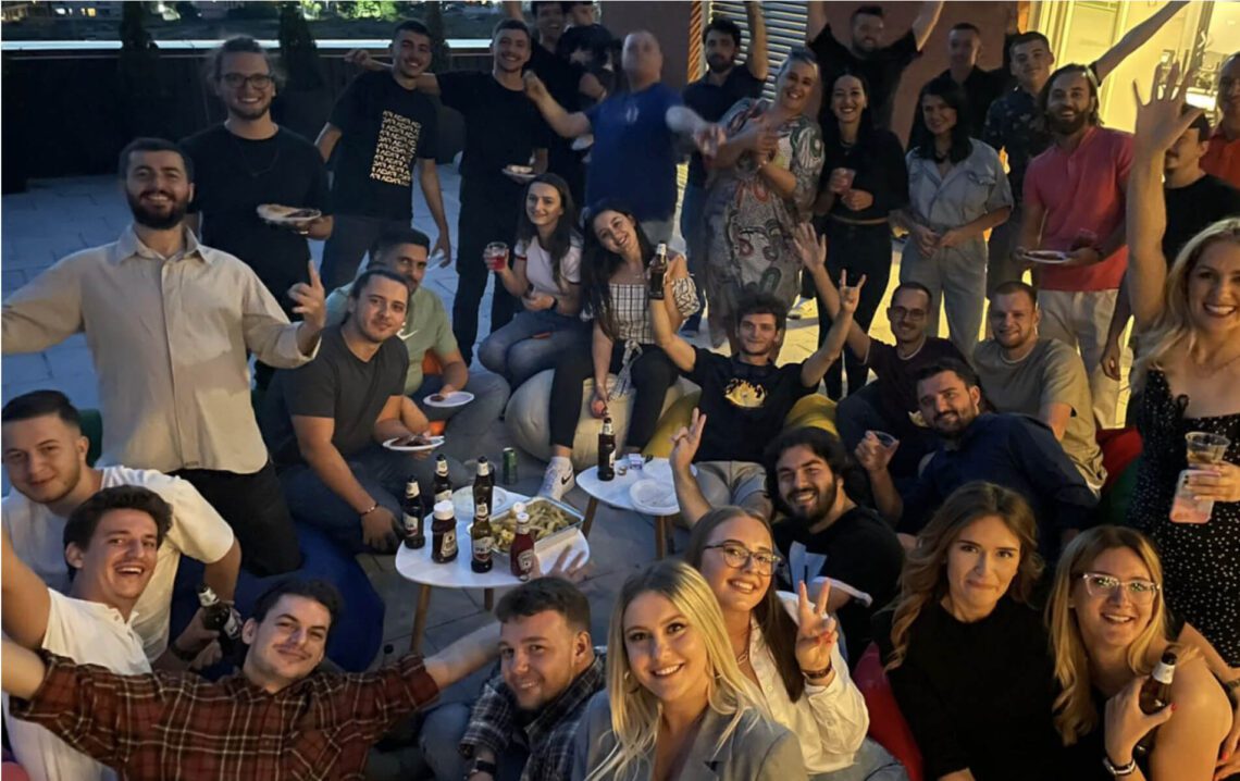 dua.com team