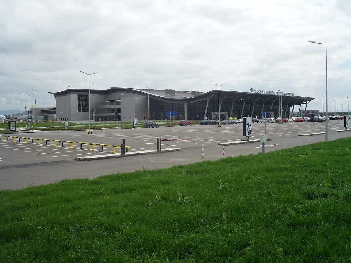 Il terminal passeggeri dell’aeroporto internazionale di Prishtina