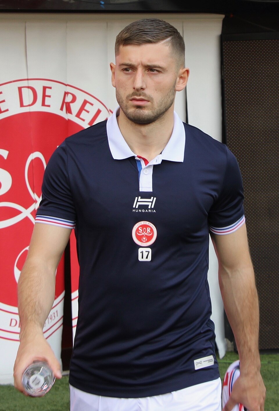Arbër Zeneli im Spiel für Stade de Reims im Jahr 2019