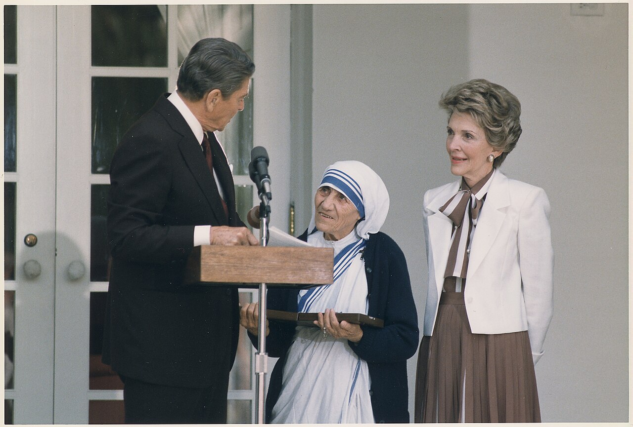 President Reagan presenting Mother Teresa with the Presidential Medal of Freedom at the White House in 1985