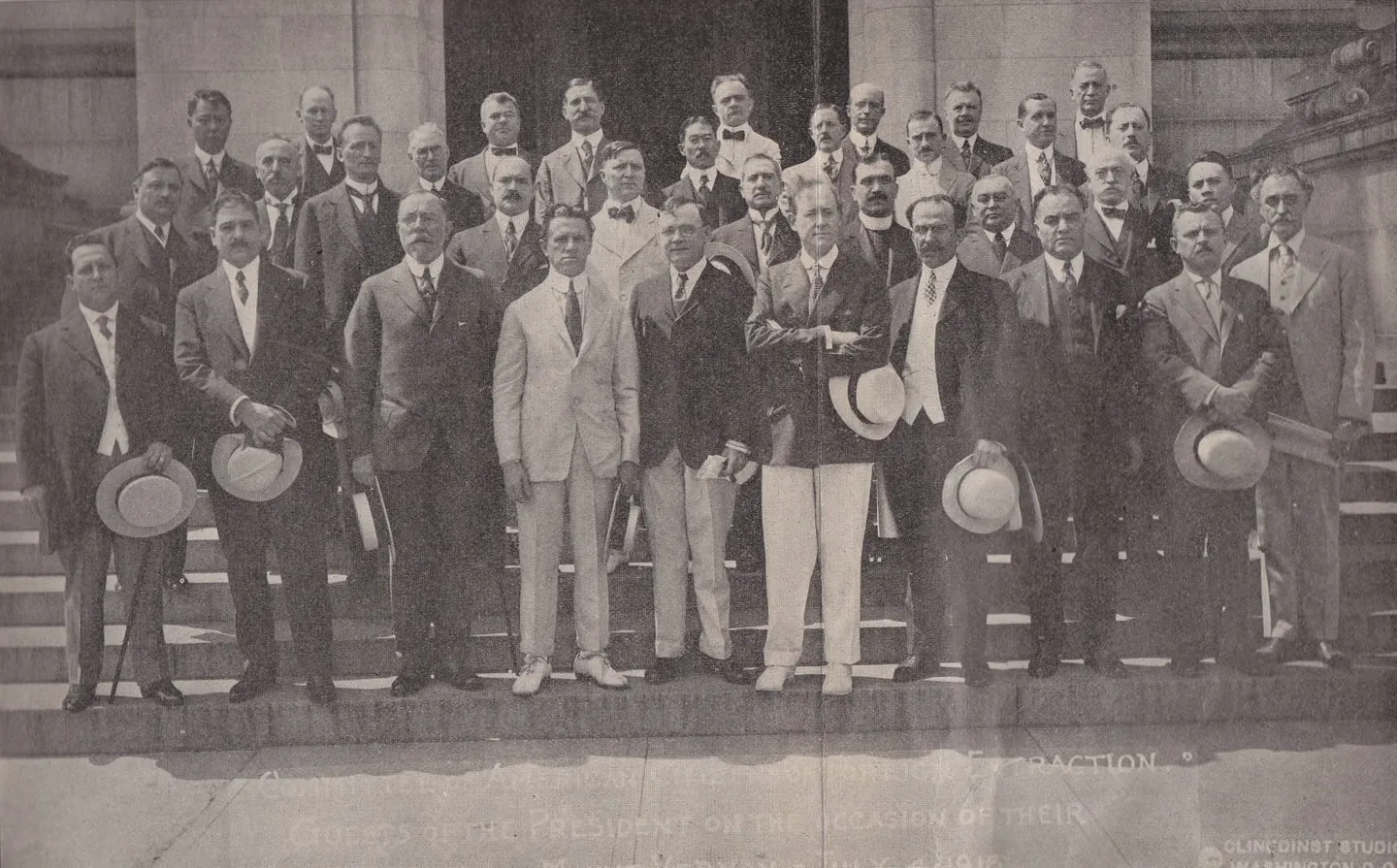 Archival group photograph of Fan Noli, President Woodrow Wilson and other representatives in 1918