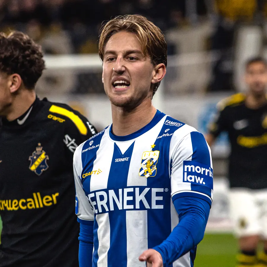 Arbnor Muçolli i spel för IFK Göteborg